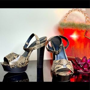 Snake skin ankle strap heels Brown/Tan